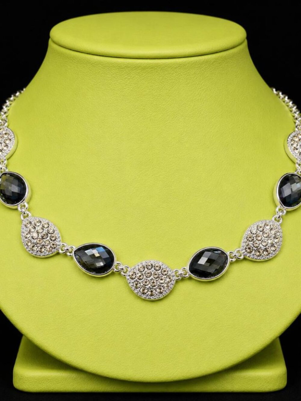 Neckline Elegance!